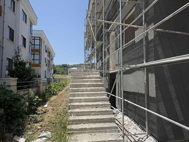 Adnan Menderes Mahallesinde Lüks Site İçinde Satılık 1+1 - Görsel 4