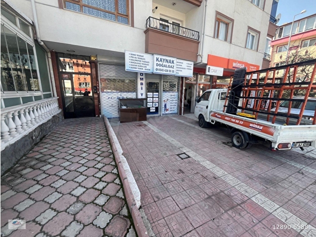 ELVAN MAH. 1544 CADDESİ ÜZERİNDE 30 M2 GİRİŞ 35 M2 DEPOLU SATILIK DÜKKAN - Görsel 3