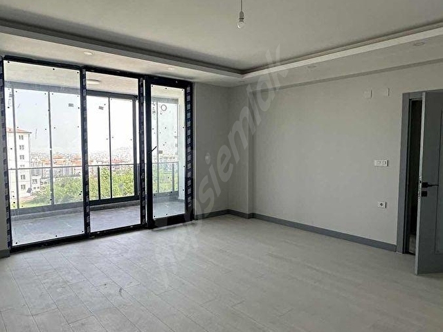 GENİŞ KULLANIŞLI 3+1 KİRALIK DAİRE - Görsel 18
