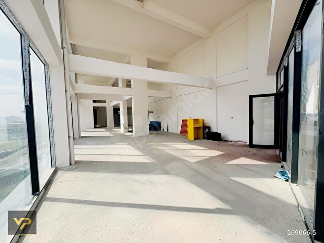 VİPDEN BULVAR ÜZERİ TABELA DEĞERİ YÜKSEK 420 M² SATILIK DÜKKAN