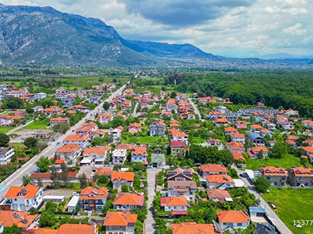 GÜLPINAR MAHDE GENİŞ BAHÇELİ MÜSTAKİL EV - Görsel 2