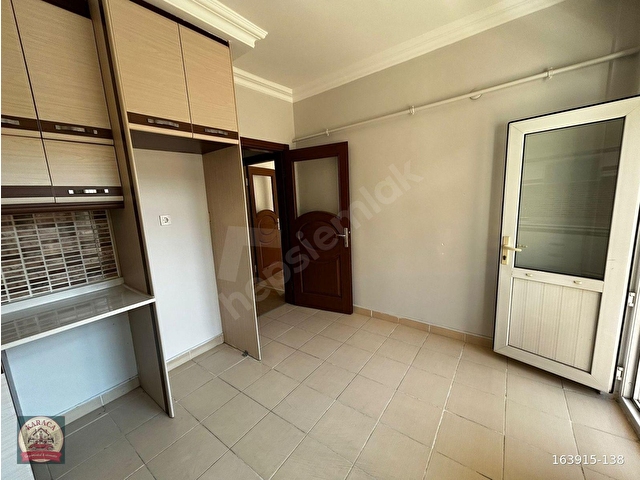 KARACADAN SAHİLDE MUHTEŞEM KONUMDA GENİŞ SATILIK 2+1 DAİRE - Görsel 13