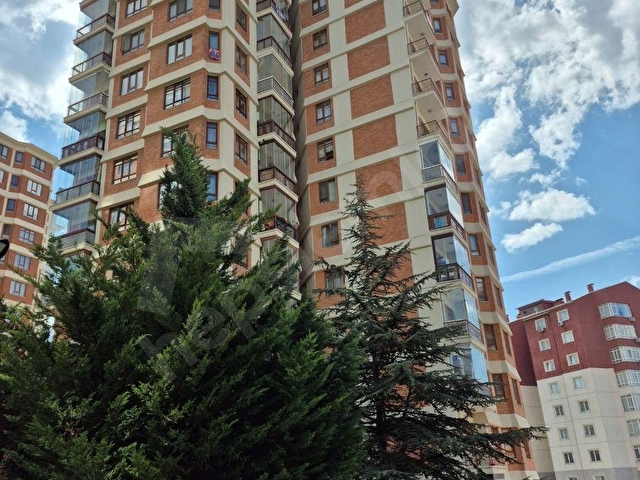 BAŞAK EMLAK 3+1  125M2 Manzaralı Ferah Daire
