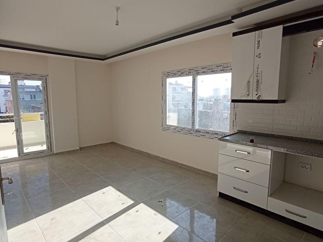 lacivert ten tarsu avm ve emniyet mudurlugu karsisinda kiralik 3 1 sifir daire 121519 311 hepsiemlak
