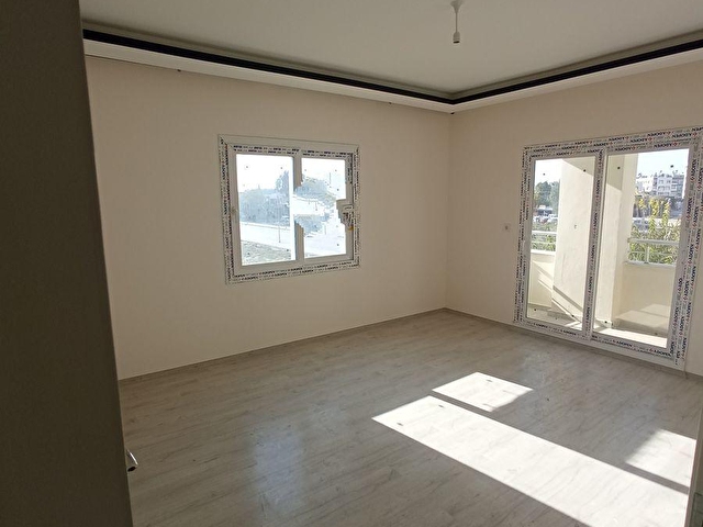 lacivert ten tarsu avm ve emniyet mudurlugu karsisinda kiralik 3 1 sifir daire 121519 311 hepsiemlak