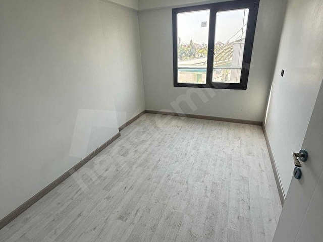 HARMAN EMLAKTAN SATILIK CADDE ÜSTÜNDE ARA KAT 3+1 DAİRE - Görsel 11