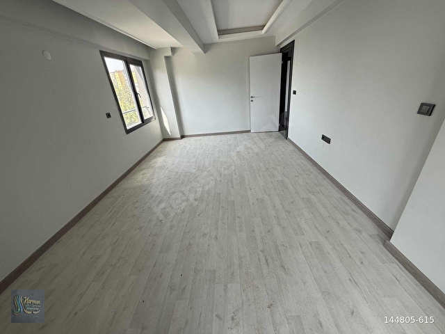 HARMAN EMLAKTAN SATILIK CADDE ÜSTÜNDE ARA KAT 3+1 DAİRE - Görsel 8
