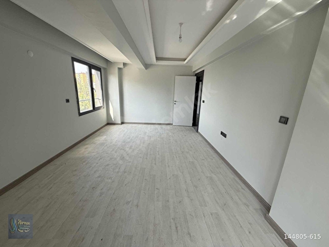 HARMAN EMLAKTAN SATILIK CADDE ÜSTÜNDE ARA KAT 3+1 DAİRE - Görsel 9