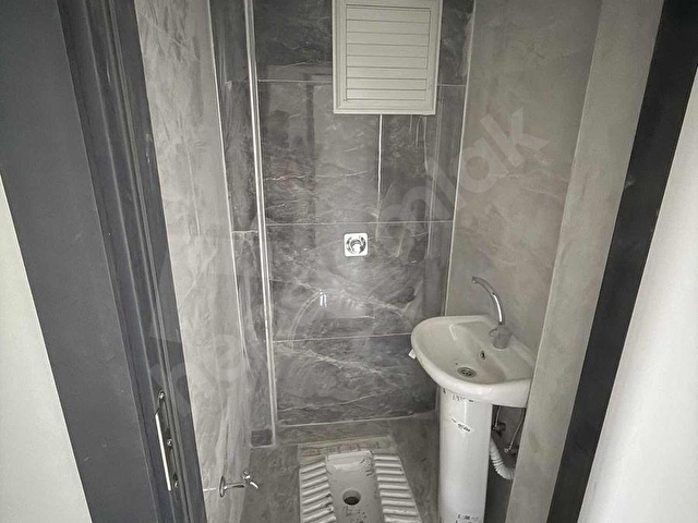 HARMAN EMLAKTAN SATILIK CADDE ÜSTÜNDE ARA KAT 3+1 DAİRE - Görsel 15