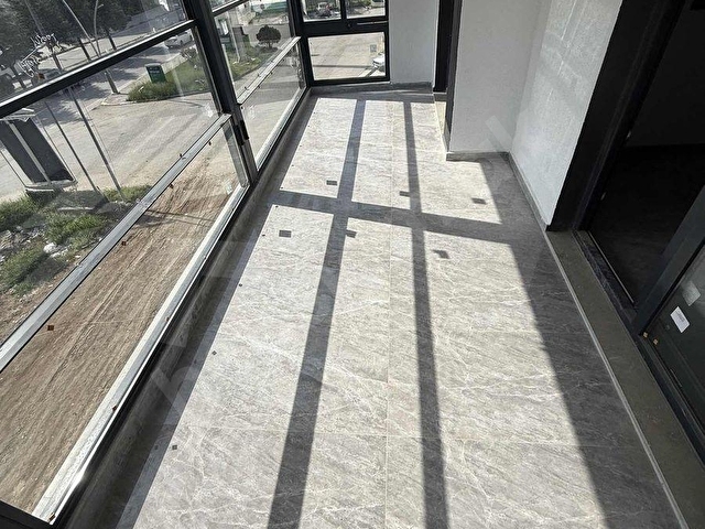 HARMAN EMLAKTAN SATILIK CADDE ÜSTÜNDE ARA KAT 3+1 DAİRE - Görsel 5