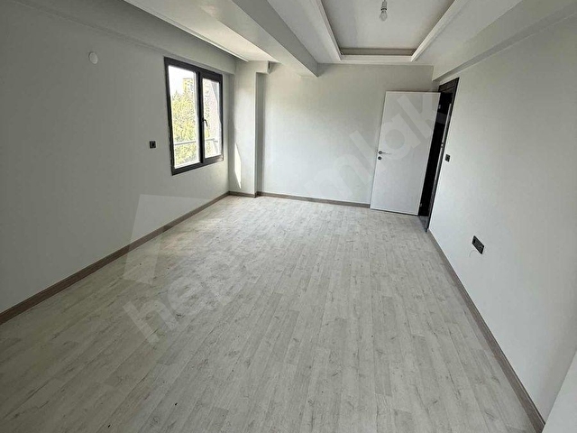 HARMAN EMLAKTAN SATILIK CADDE ÜSTÜNDE ARA KAT 3+1 DAİRE - Görsel 7