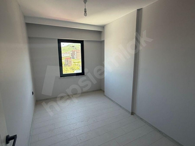 CUMHURİYET MAHALLESİNDE HAVUZLU SİTEDE 2+1 SATILIK DAİRE - Görsel 14