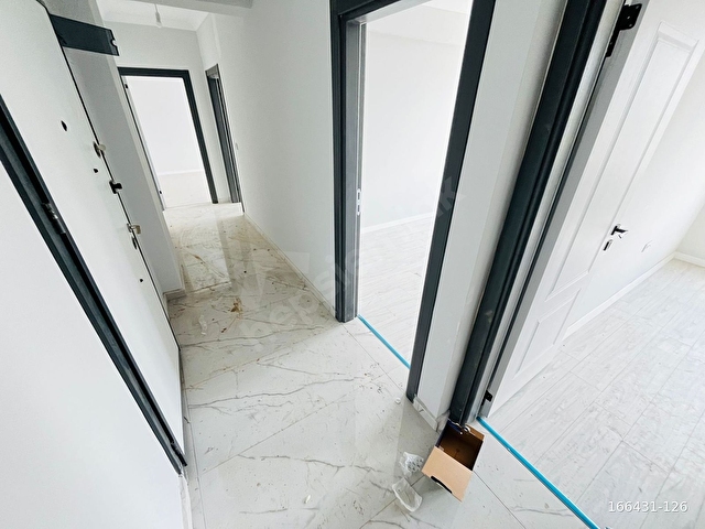 GÖMEÇ YAYA MAHALLESİNDE SATILIK GENİŞ VE FERAH 2+1 DAİRE - Görsel 3