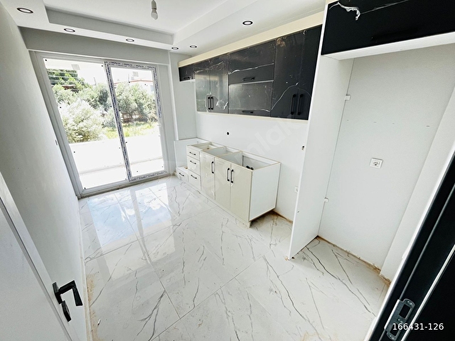 GÖMEÇ YAYA MAHALLESİNDE SATILIK GENİŞ VE FERAH 2+1 DAİRE - Görsel 4