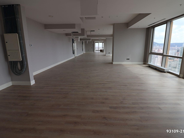 Metropol Istanbul A Blok 565 M2 Prestijli Kiralik Ofis 93109 2189 Hurriyet Emlak