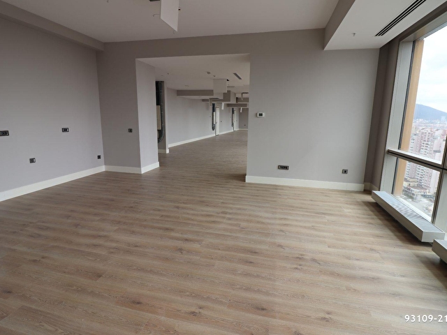 Metropol Istanbul A Blok 565 M2 Prestijli Kiralik Ofis 93109 2189 Hurriyet Emlak