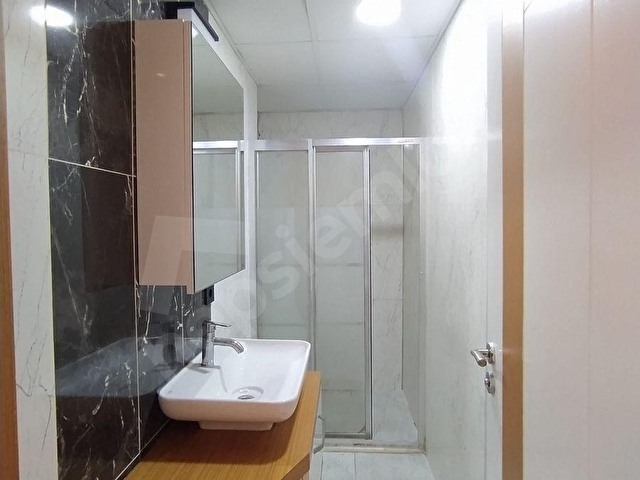 GÜRSELPAŞA DA SİTE İÇİNDE KAPALI HAVUZ VE OTOPARK JENERATÖRLÜ SOSYAL DONATILI 2+1 UYGUN DAİRE - Görsel 20