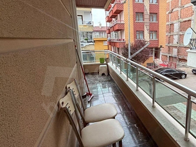 ATAMANDAN MOHAÇ SOKAKTA ASANSÖRLÜ LÜKS YAPILI 3+1 SATILIK DAİRE - Görsel 12
