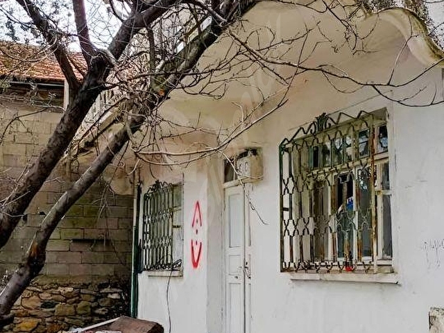 REMAX DESİGN GEYVE ALİFUATPAŞADA İKİ KATLI BAHÇELİ MÜSTAKİL EV - Görsel 8