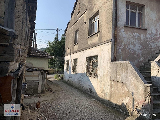 REMAX DESİGN GEYVE ALİFUATPAŞADA İKİ KATLI BAHÇELİ MÜSTAKİL EV - Görsel 22