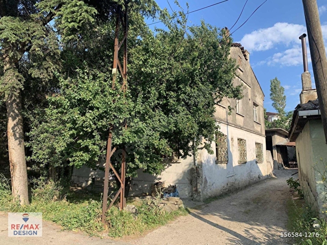 REMAX DESİGN GEYVE ALİFUATPAŞADA İKİ KATLI BAHÇELİ MÜSTAKİL EV - Görsel 3