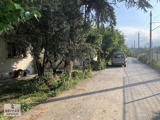 REMAX DESİGN GEYVE ALİFUATPAŞADA İKİ KATLI BAHÇELİ MÜSTAKİL EV - Görsel 5