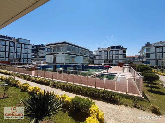 karasuda havuzlu site içerisinde eşyalı 2+1 kiralık daire