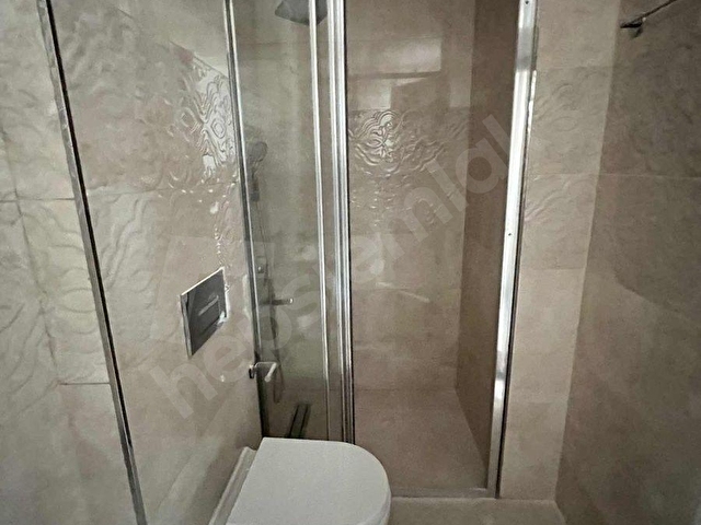 CADDEBOSTAN SAHİL İLE BAĞDAT ARASI 3+1 BOŞ GENİŞ FERAH DAİRE - Görsel 12