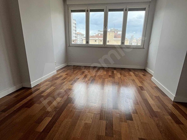 CADDEBOSTAN SAHİL İLE BAĞDAT ARASI 3+1 BOŞ GENİŞ FERAH DAİRE - Görsel 19