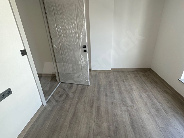 HALK SOKAKTA 3 KAT ÖN CEPHE 1+1 KOMBİLİ SIFIR DAİRE - Görsel 16