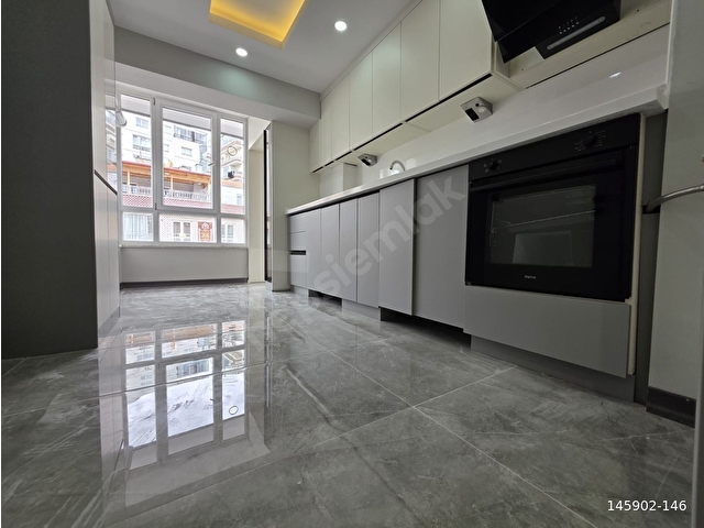 ALSANCAK MAH.DE ÖN CEPHE FULL YAPILI YÜKSEK KİRA GETİRİLİ 3+1