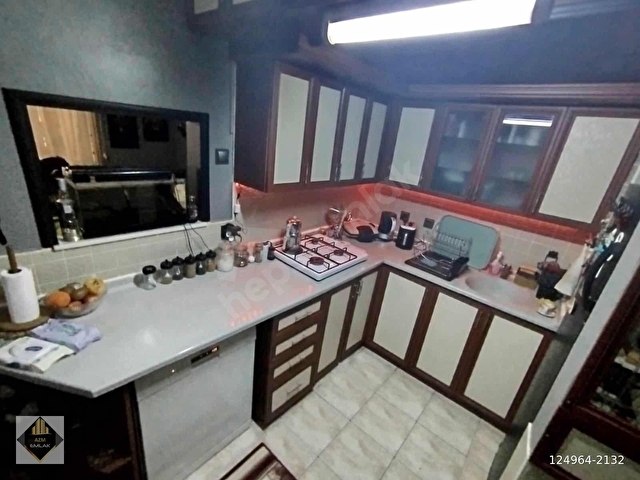 BAHÇELİEVLER MERKEZİ YERDE METROYA YAKIN 3+1 ARAKAT DAİRE - Görsel 21