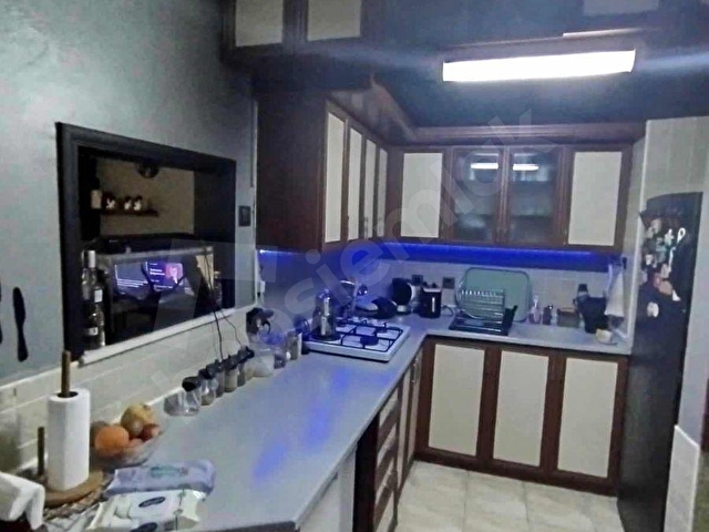 BAHÇELİEVLER MERKEZİ YERDE METROYA YAKIN 3+1 ARAKAT DAİRE - Görsel 19