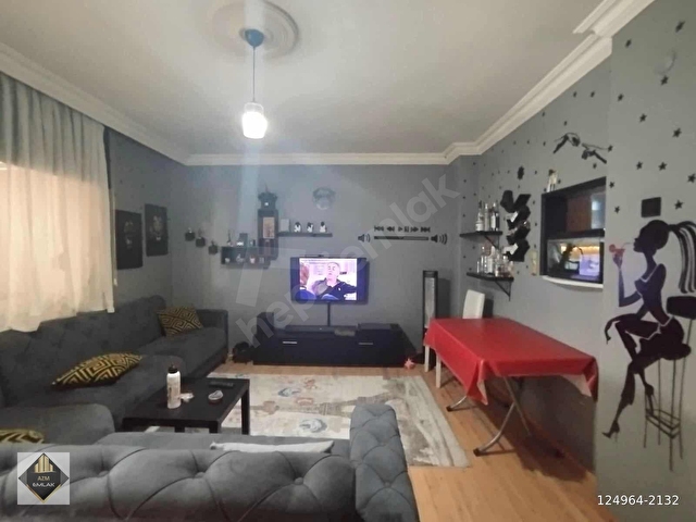 BAHÇELİEVLER MERKEZİ YERDE METROYA YAKIN 3+1 ARAKAT DAİRE - Görsel 4