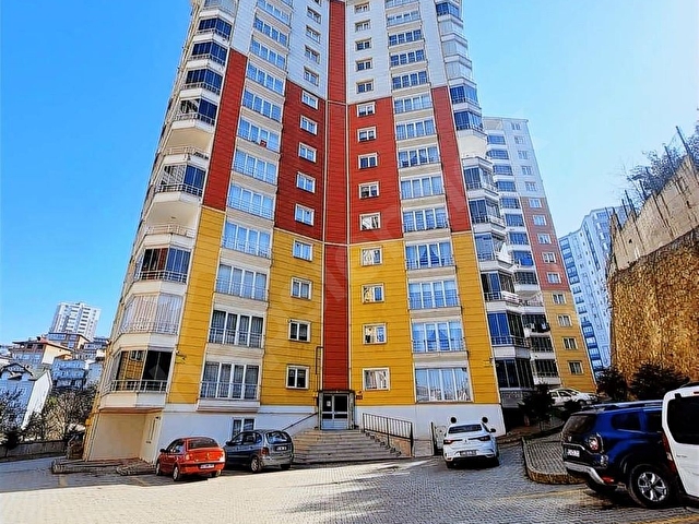 REKSA GAYRİMENKULden ŞEREFİYE mh. SİTE İÇİNDE3+1 SATILIK DAİRE
