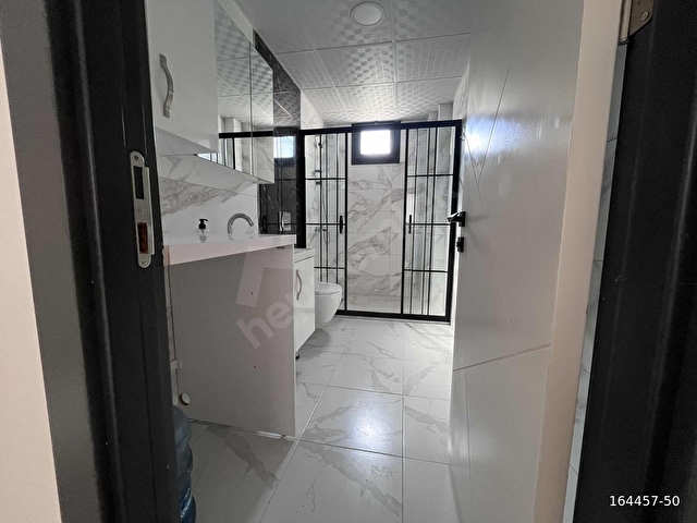 SEYREK MERKEZDE 1+1 DOĞALGAZLI SIFIR KİRALIK DAİRE - Görsel 13