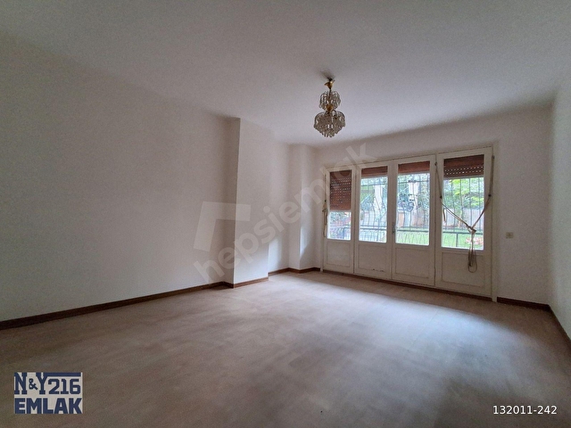BÜYÜKADADA VAPUR İSKELESİNE 7 DAKİKA SAKİN SOKAKTA 80M2 DAİRE - Görsel 12
