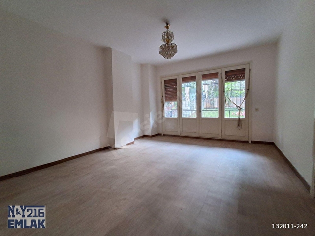BÜYÜKADADA VAPUR İSKELESİNE 7 DAKİKA SAKİN SOKAKTA 80M2 DAİRE - Görsel 24