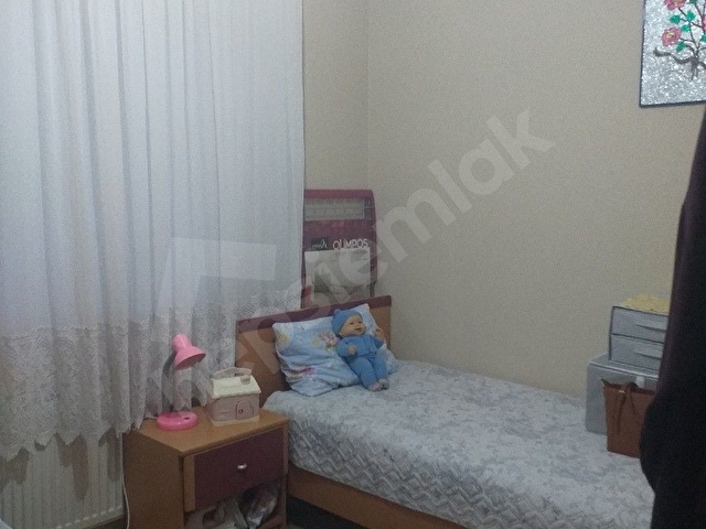 KORUCUK  TOKI DE BOLGEDE EMSALSIZ YENI KOMBILI CAM BALKONLU ARA KAT 3+1 - Görsel 3