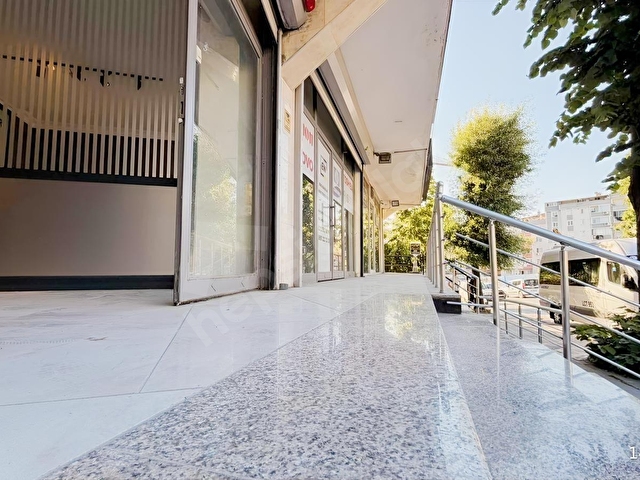 AVCILAR REŞİTPAŞA CADDESİNDE 220 m² KİRALIK DÜKKANI MAĞZA OFİS - Görsel 4