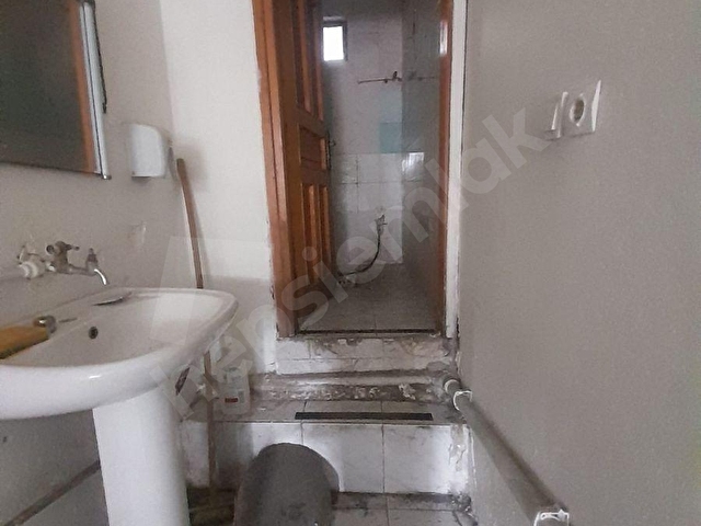 KÜÇÜKCEKMECE YENİ MAHALLE 300 M2 HİSSELİ SATILIK DEPO İŞYERİ - Görsel 24