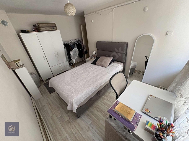 Tramvay ve Metro Yakını 3+1 Çift Cephe Çift Balkon Ara kat - Görsel 23