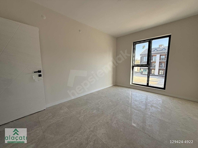 alaçatıİNCEKTE GÜNEY/ÖN CEPHE/YERDEN ISITMA 2+1 KİRALIK DAİRE - Görsel 9