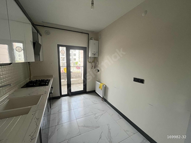 SEFERİHİSAR TOKİDE KİRALIK ARA KAT 2+1 ÖNÜ AÇIK HAZIR DAİRE - Görsel 8