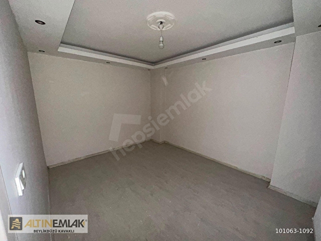 ESENYURT TURGUT ÖZAL MAHALLESİNDE , TORİUM AVM NİN YANIBAŞINDA , METROBÜSE 3 DK SATILIK DAİRE 2+1 - Görsel 23