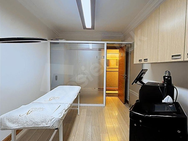 Ümraniye Çarşıda Full Donanımlı Devren Kiralık Güzellik Merkezi - Görsel 15