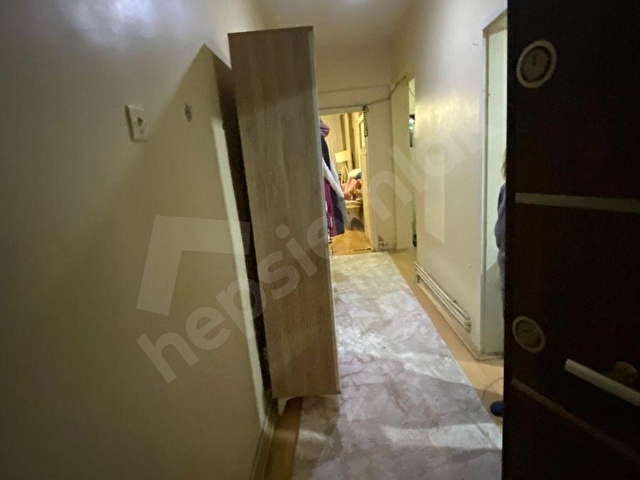 AKSADAN DEMETEVLER METRO DİBİNDE 3+1 SATILIK DAİRE - Görsel 4