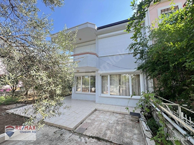Ayvalık Sahilkent te Denize site İçinde 3+1 Villa - Görsel 20