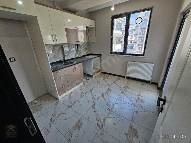 Devlet Hastanesi Arkasında Ara Kat 1+1