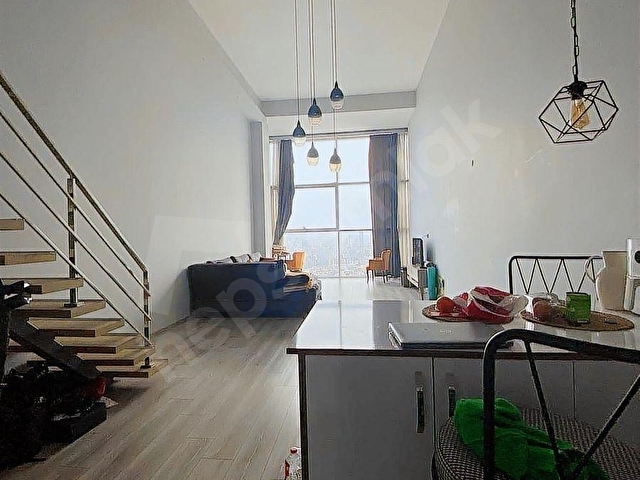 bornova atatürk mahallsinde manzaralı eşyalı kiralık loft daire - Görsel 23